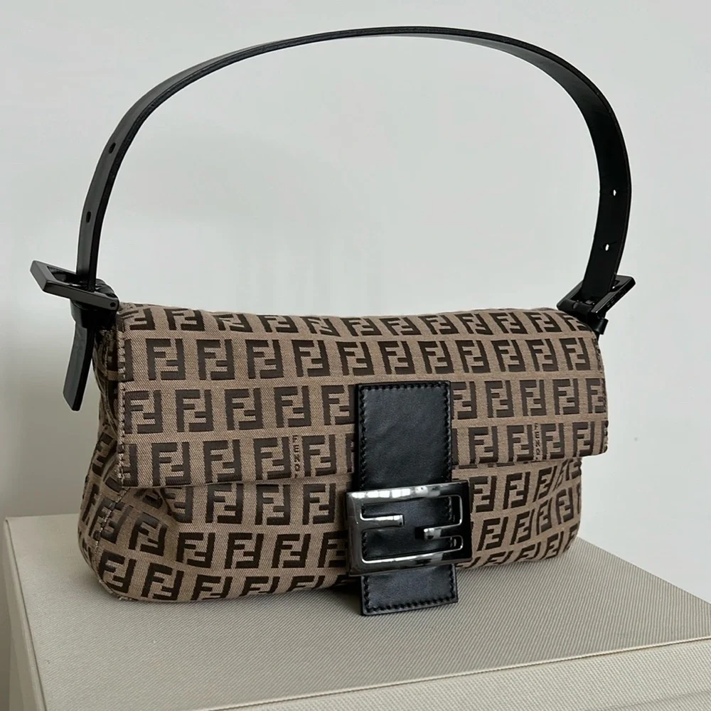 Fendi Brown & Black FF Logo Baguette Shoulder Bag - Picture 3 of 16